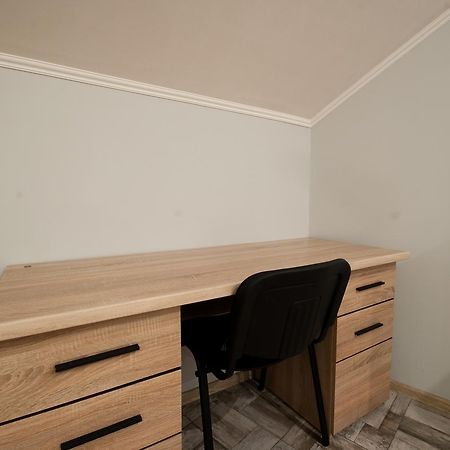 Wonderful Flat On City Center อุชโฮรอด ภายนอก รูปภาพ
