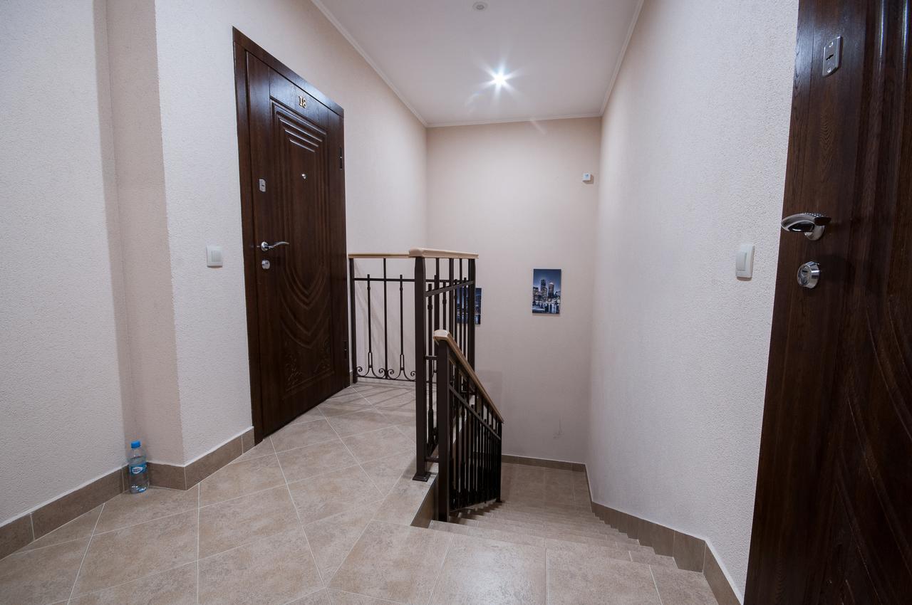 Wonderful Flat On City Center อุชโฮรอด ภายนอก รูปภาพ