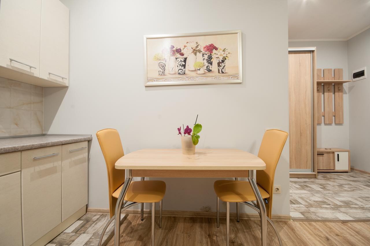 Wonderful Flat On City Center อุชโฮรอด ภายนอก รูปภาพ